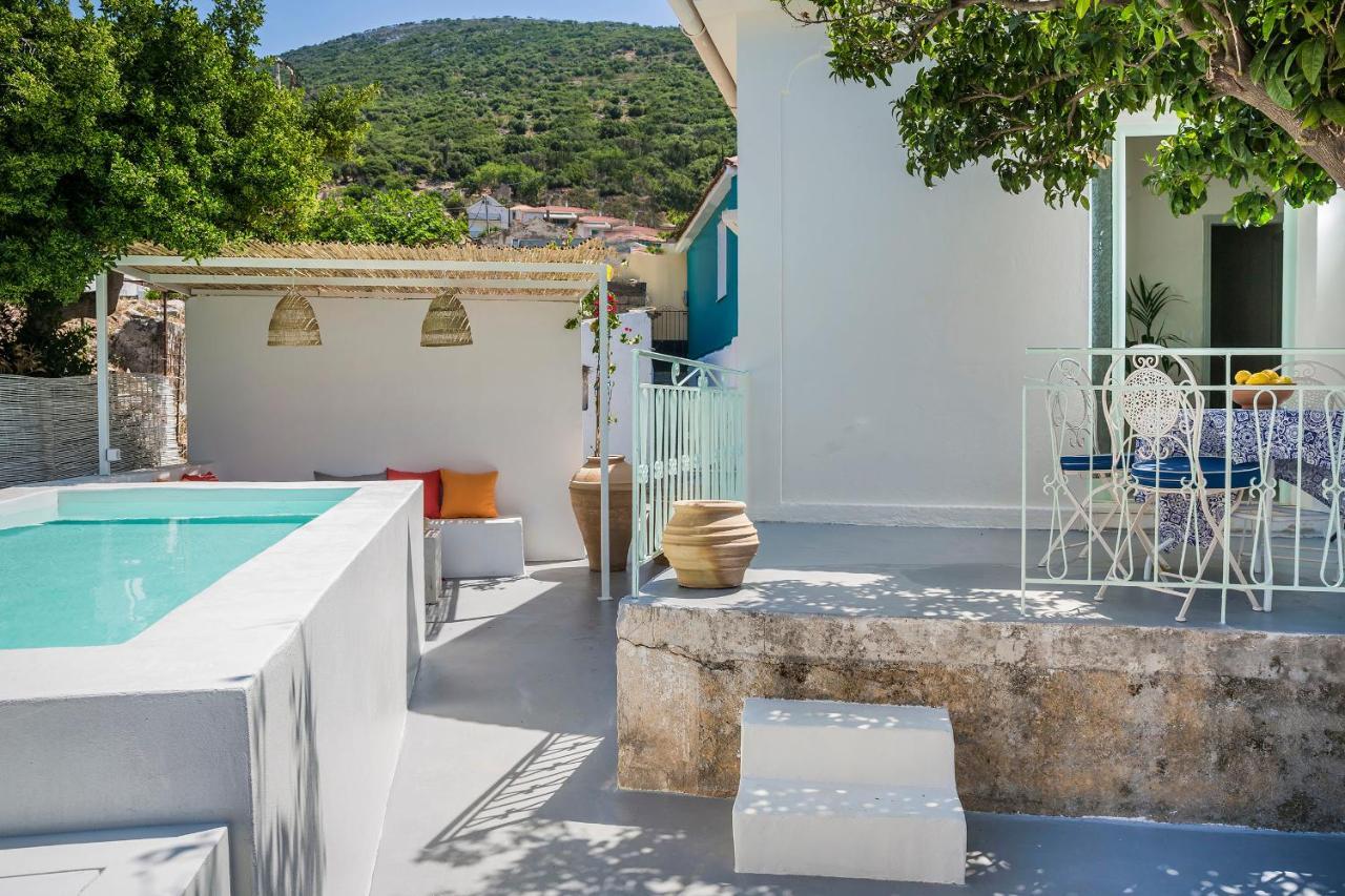 Bohemian Nest - Cheerful 2-Bedroom Villa With Pool Dhavgáta Exterior foto